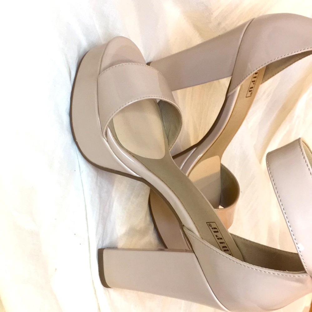 Nude Patent Leather Platform Sandals with Ankle Strap Size 8 - Picture 3 of 4